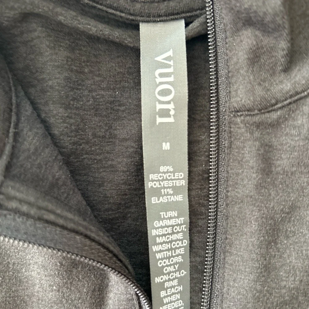 Women’s Vuori Quarter-Zip Pullover - Picture 5 of 5